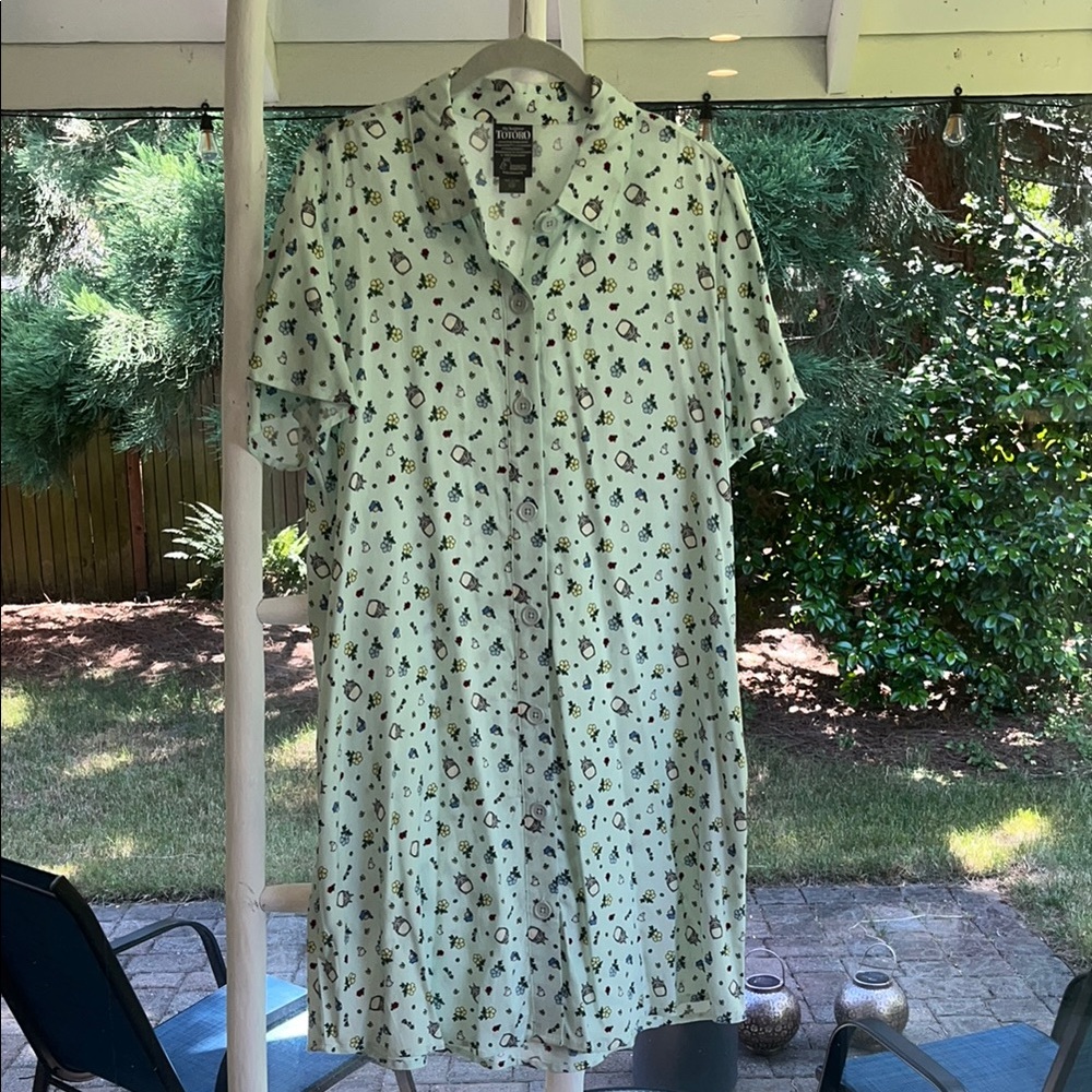 Her Universe White and Green Totoro Print Casual Midi Dress with Notched Collar